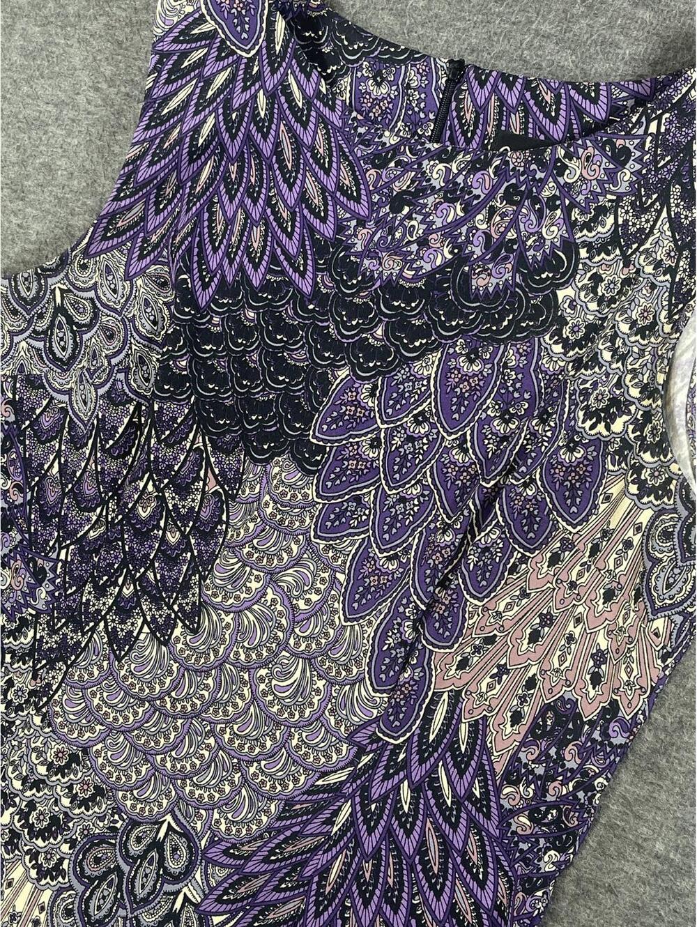 Connected Women's Sleeveless Shift Dress With Peacock Pattern - Size 10 - Picture 3 of 7